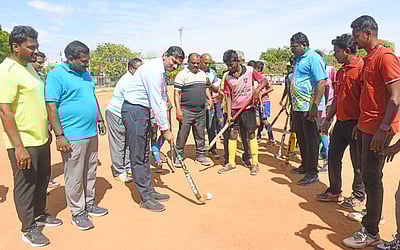 தூத்துக்குடியில் ஹாக்கி போட்டி தொடக்கம்
