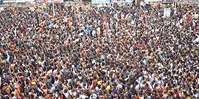 வேளாங்கண்ணி பேராலய ஆண்டுப் பெருவிழா கொடியேற்றத்துடன் தொடங்கியது