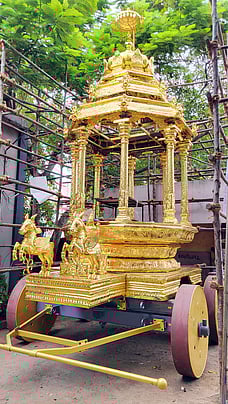 ரூ.1.25 கோடியில் காஞ்சிபுரத்தில்
இருந்து அமெரிக்காவுக்கு தங்கத் தோ்