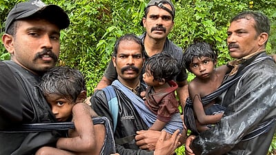 வயநாடு பேரிடர்: நடிகர்கள் சிரஞ்சீவி, ராம் சரண் ரூ. 1 கோடி நிதியுதவி!