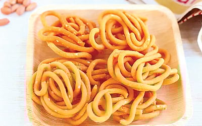 வேர்க்கடலை முறுக்கு