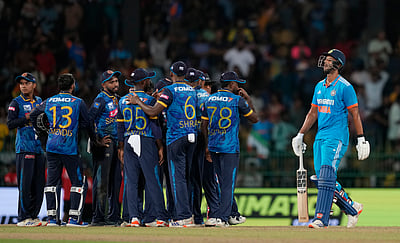 இந்தியா - இலங்கை முதல் ஒருநாள் போட்டி; பரபரப்பாக சென்ற ஆட்டம் சமனில் முடிவு!