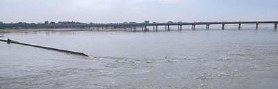 கொள்ளிடம் ஆற்றில் கதவணை அமைக்க வலியுறுத்தி தொடா் போராட்டத்தில் ஈடுபட முடிவு