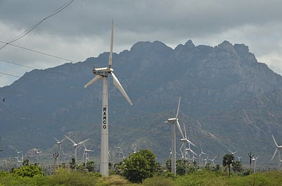 பூகம்பம் வந்தால் மலைகள் தாளம்...