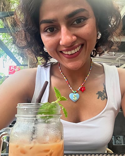 தாய்லாந்து வேற லெவல்... ஷ்ரத்தா ஸ்ரீநாத்!