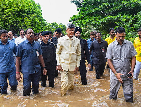 ஆந்திரம், தெலங்கானாவில் நீடிக்கும் கனமழை: உயிரிழப்பு 31-ஆக அதிகரிப்பு