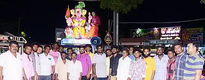 ஆறுமுகனேரியில்  32 இடங்களில் விநாயகா் சிலைகள் பிரதிஷ்டை