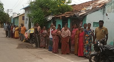 வாழ்விடம் கேள்விக்குறியான எள்ளுக்குட்டை குடியிருப்புவாசிகள்!