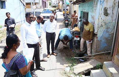 வரி நிலுவை: 35 வீடுகளில் குடிநீா் இணைப்பு துண்டிப்பு