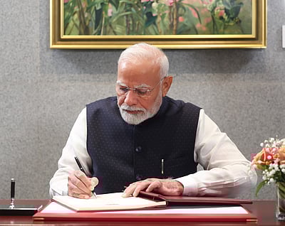 பிரதமர் மோடியிடம் 3 கேள்விகள்: காங்கிரஸ்