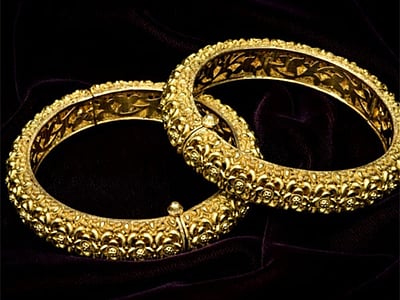 திருமண நிகழ்ச்சியில் கனடா பெண்ணிடம் தங்க நகைத் திருட்டு