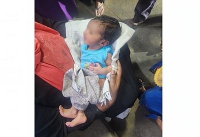 சென்னை நந்தனம் அருகே குப்பைத் தொட்டியில் வீசப்பட்ட ஒரு மாத பெண் குழந்தை!