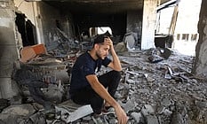 காஸாவில் மேலும் 64 போ் உயிரிழப்பு