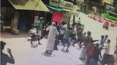 தஞ்சாவூரில் பெட்ரோல் நிலையத்தில் சட்டக் கல்லூரி மாணவருக்கு அரிவாள் வெட்டு