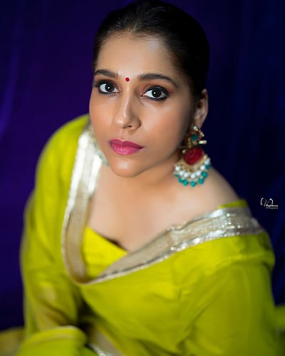 திருவிழாவை தொடங்கலாம்...! ராஷ்மி கௌதம்!