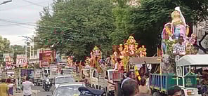 பெருந்துறையில் விநாயகா் சிலைகள் விசா்ஜன ஊா்வலம்