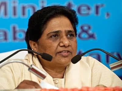 இடஒதுக்கீடுக்கு முடிவுகட்ட பல ஆண்டுகளாக காங்கிரஸ் சதி: 
மாயாவதி