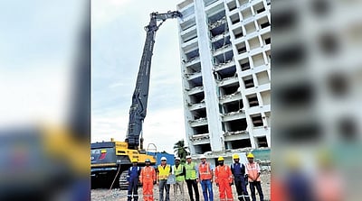 சொகுசு வீடுகளாக மாறும் நட்சத்திர ஹோட்டல்! கட்டடத்தை இடிப்பதில் இத்தனை சவாலா?