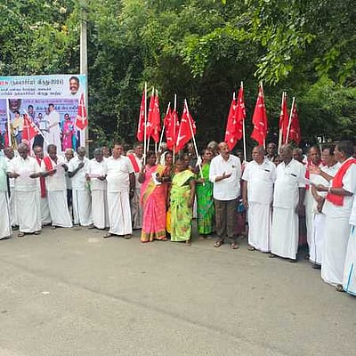 விவசாயத்தை பாதுகாக்க வலியுறுத்தி தமிழ்நாடு விவசாயிகள் சங்கம் மனு கொடுக்கும் போராட்டம்