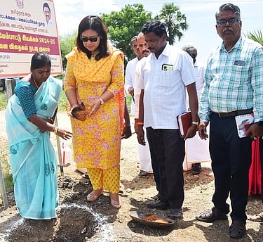 அயன்பேரையூரில் பனை விதைகள் நடவுப் பணி தொடக்கம்