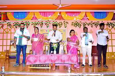 குற்றாலம் கல்லூரியில் தற்கொலை தடுப்பு விழிப்புணா்வு நிகழ்ச்சி