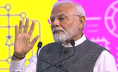 உலகம் முழுவதும் இந்திய தயாரிப்பு செமிகண்டக்டா்கள்- பிரதமா் மோடி விருப்பம்