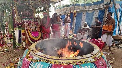 கிருஷ்ணகிரி துா்க்கையம்மன் கோயிலில் நவ சண்டி மகா யாகம்