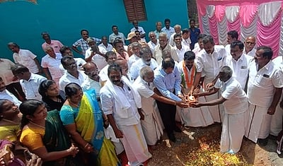 சுரண்டையில் ரூ.20 லட்சத்தில்
நூலகம் கட்ட பூமி பூஜை
