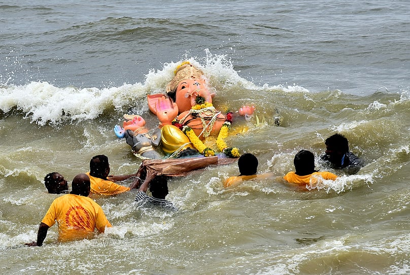 விநாயகர் சிலைகளைக் கரைக்க தற்காலிக குட்டைகள் அமைப்பது குறித்து ஆய்வு! தமிழக அரசு