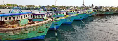 வங்கக் கடலில் சூறைக் காற்று: ராமேசுவரம் மீனவா்கள் மீன்பிடிக்கச் செல்லவில்லை