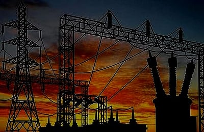 சென்னையில் நள்ளிரவில் மின்தடை: மக்கள் கடும் அவதி!