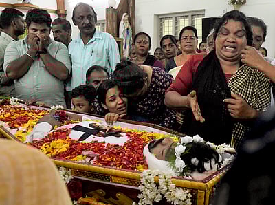 வயநாடு நிலச்சரிவில் குடும்பத்தை இழந்த பெண்ணுக்கு அடுத்து வந்த பேரிடி!