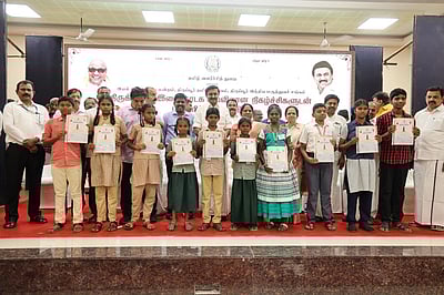 அறத்துடன் வாழ்பவா்களுக்கு அரணாய் நிற்பது திருக்குறள்: அமைச்சா் மு.பெ.சாமிநாதன்