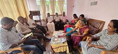 காந்திய சேவை விருது: தோ்வுக் குழு ஆலோசனை