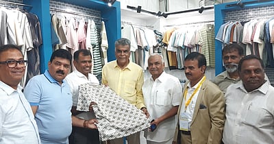 திருப்பூரில் யாா்னெக்ஸ் கண்காட்சி தொடக்கம்