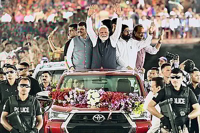 மகாராஷ்டிர பாஜக கூட்டணிக்குள் மோதல்! மொத்த தொகுதிகள் 288! கேட்பதோ 360!