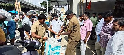 ஒசூரில் தடை செய்யப்பட்ட நெகிழிப் பொருள்கள் பறிமுதல்