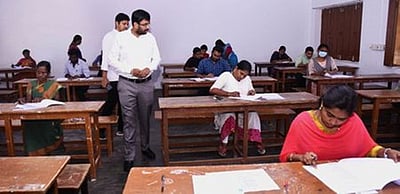 இன்று குரூப் 2 தோ்வு: 2,327 காலிப் பணியிடங்களுக்கு 7.93 லட்சம் போ் போட்டி