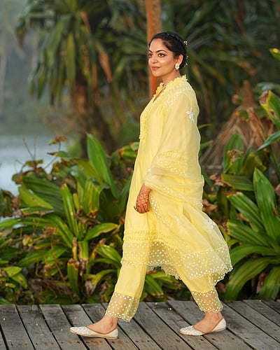 ஹால்டி விழாவில் அஹானா கிருஷ்ணா...!