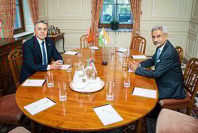 ஸ்விட்சா்லாந்து வெளியுறவு அமைச்சருடன் ஜெய்சங்கா் சந்திப்பு