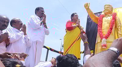 முதல்வரின் அமெரிக்கப் பயணம் தோல்வி: பிரேமலதா குற்றச்சாட்டு