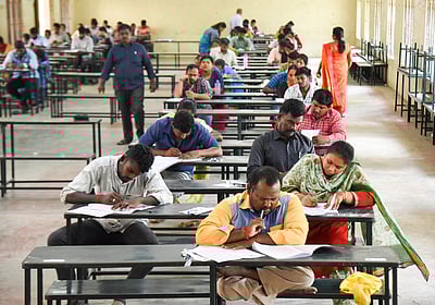 அரசு உதவி வழக்கு நடத்துநா் முதல்நிலைத் தோ்வு:
தோ்வாணையம் தகவல்