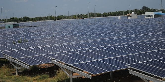 அரசு அலுவலக மேற்கூரைகளில் 20 மெவாட் மின் உற்பத்தி: விரைவில் தொடக்கம்