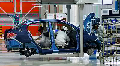 தள்ளுபடி காரணமாக கார், பைக் மற்றும் மின்னணு சாதனங்களின் விற்பனை அதிகரிப்பு!