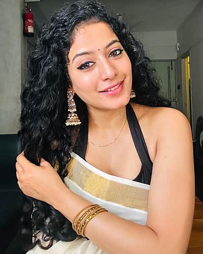 திருவோண நன்னாளில்... அஞ்சலி நாயர்!