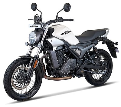 ஹீரோ மோட்டோகாா்ப் விற்பனை அதிகரிப்பு