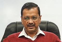 தில்லி பேரவை வளாகத்தில் உள்ள தூக்கு அறை விவகாரம்- உரிமை மீறல் ஆய்வு குழு முன்பு நாளை மறுநாள் கேஜரிவால் ஆஜராகிறாா்