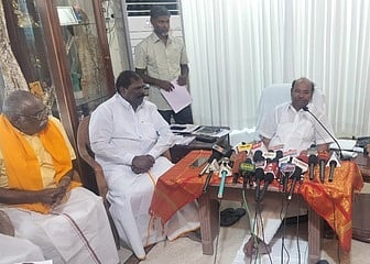 குரூப் 4 தோ்வு பணியிடங்களை 15 ஆயிரமாக அதிகரிக்க வேண்டும்: மருத்துவா் ச.ராமதாஸ்