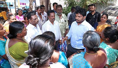 வளா்ச்சித் திட்டப் பணிகள்: மாநகராட்சி ஆணையா் ஆய்வு