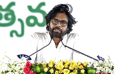 ஆந்திர துணை முதல்வர் பவன் கல்யாணுக்கு அறுவைச் சிகிச்சை  